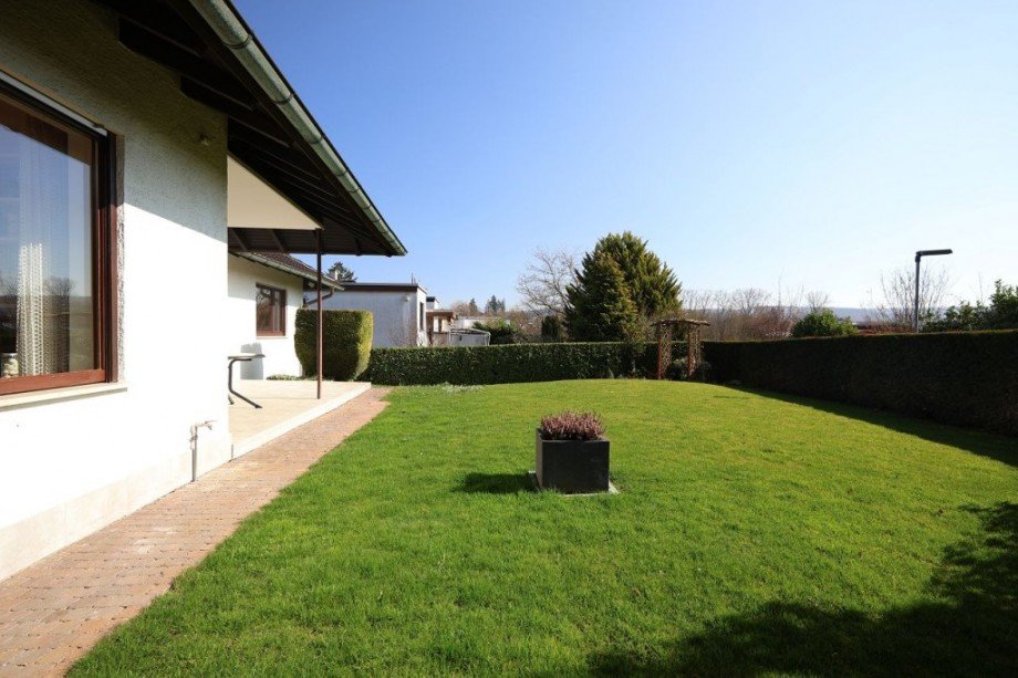 GROSSER GARTEN Bungalow M�hltal