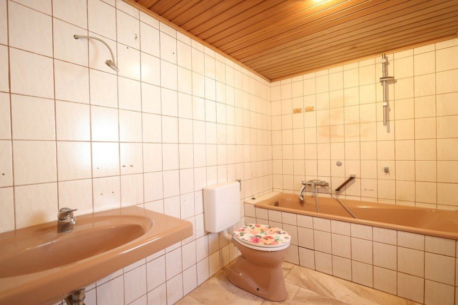 BADEZIMMER Einfamilienhaus Babenhausen
