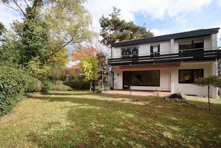 DIREKT AM WALDRAND... Darmstadt Einfamilienhaus NEUANFANG...