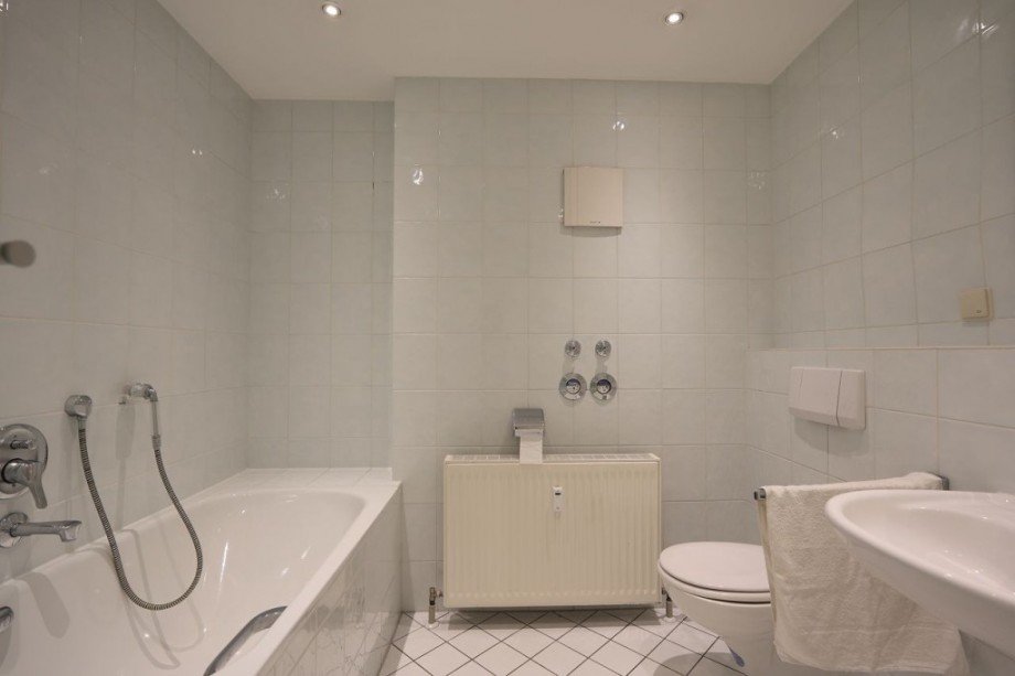BADEZIMMER Etagenwohnung Darmstadt