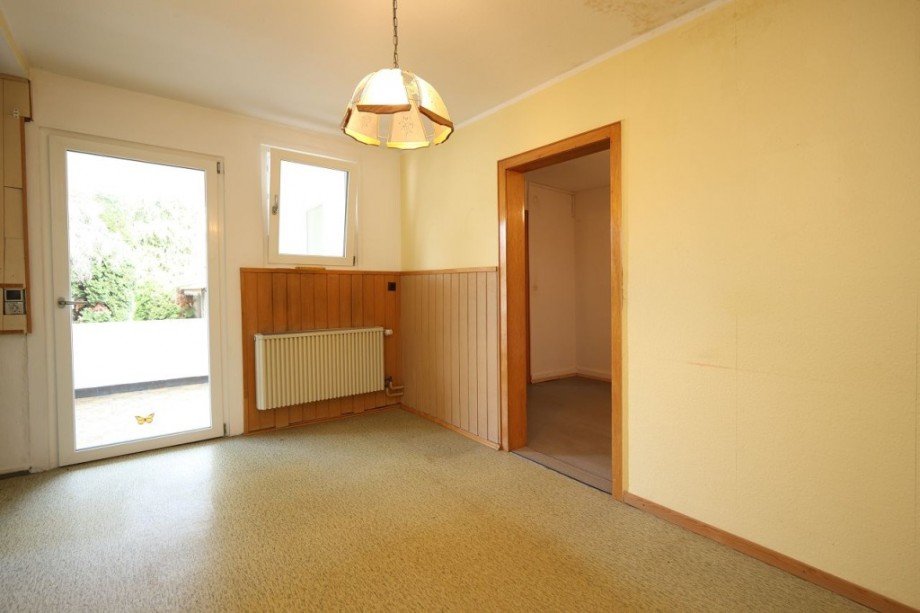 K�CHE IM EG Doppelhaush�lfte Reinheim