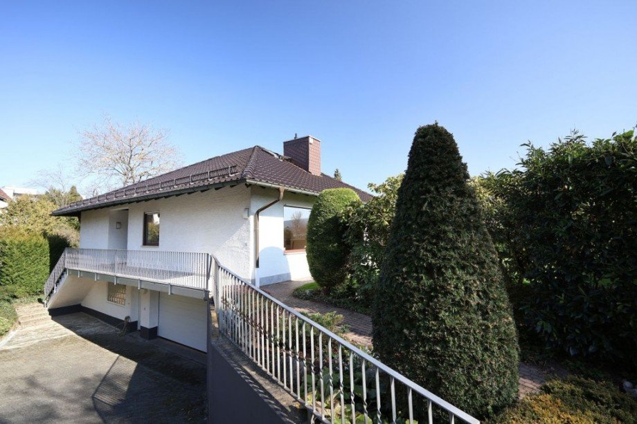 ZUFAHRT ANWESEN Einfamilienhaus M�hltal