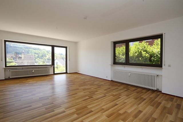 WOHN-/ESSBEREICH Etagenwohnung M�hltal