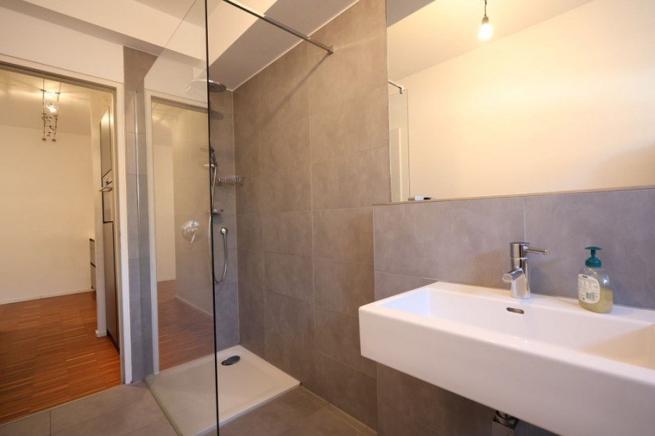 BADEZIMMER II Etagenwohnung Darmstadt