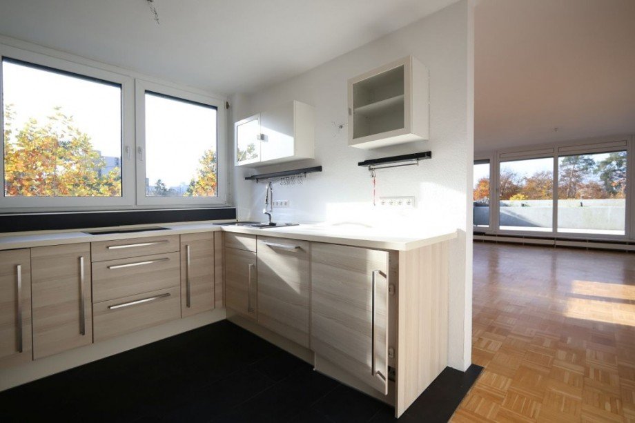 OFFENE EINBAUK�CHE Etagenwohnung Darmstadt