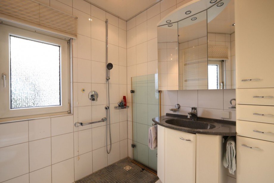BADEZIMMER Etagenwohnung Darmstadt