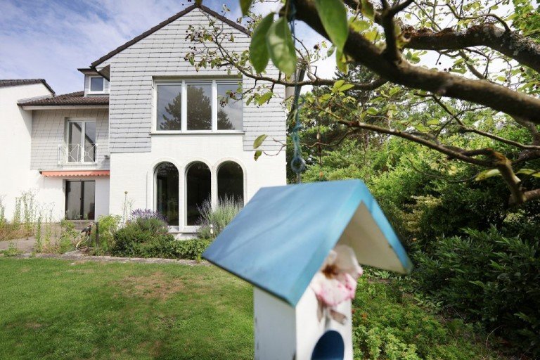 HAUSANSICHT VON HINTEN Darmstadt Einfamilienhaus FAMILIENTRAUM in der Villenkolonie