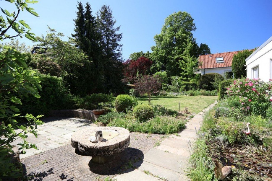 TERRASSE UND GARTEN Bungalow Darmstadt