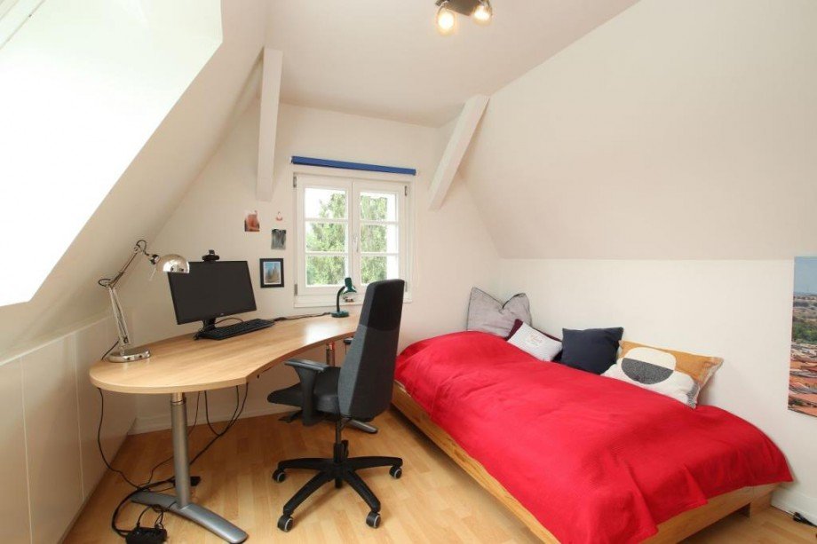 (KINDER-) ZIMMER DG Einfamilienhaus Darmstadt