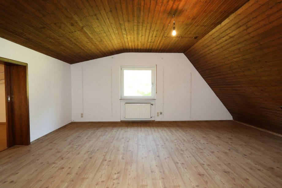 RAUM IM DG Einfamilienhaus Ober-Ramstadt