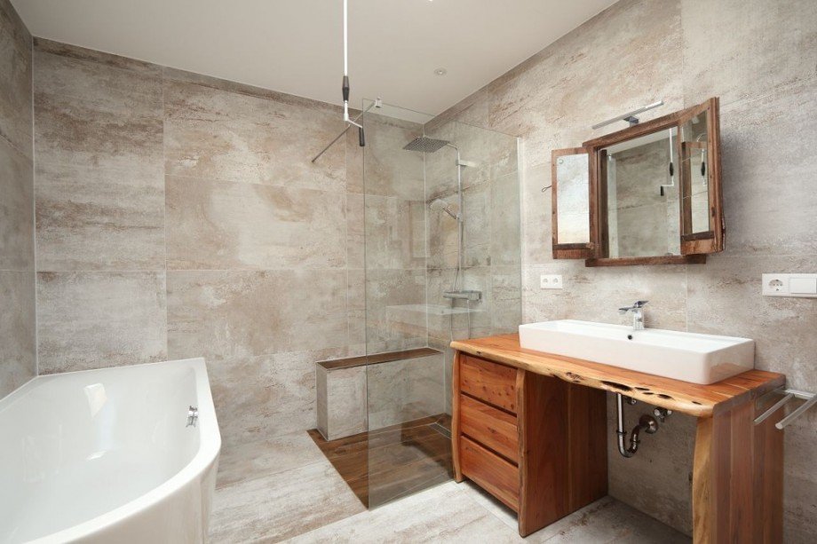 BADEZIMMER Etagenwohnung Reinheim