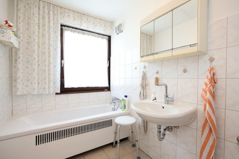 WANNENBAD Bungalow Seeheim-Jugenheim