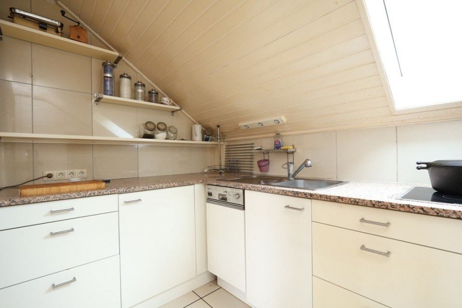 K�CHE Etagenwohnung Bickenbach