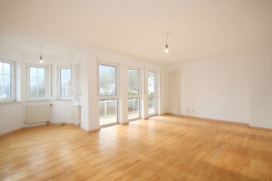 WOHNEN OG Mehrfamilienhaus M�hltal