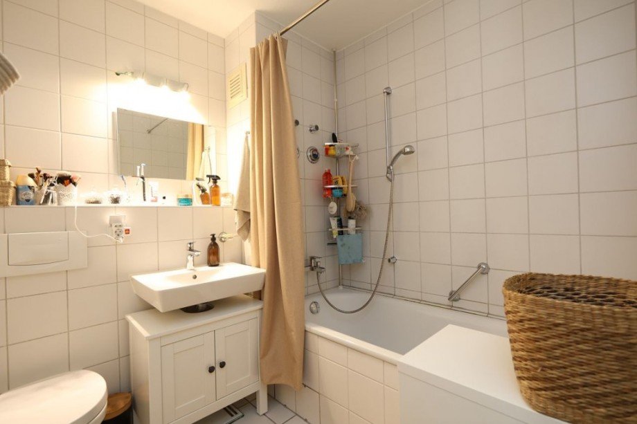 BADEWANNE Etagenwohnung Darmstadt