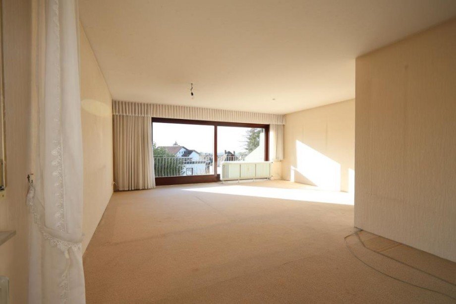 WOHN- / ESSZIMMER OG Zweifamilienhaus Seeheim-Jugenheim