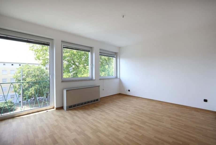 WOHNZIMMER Etagenwohnung Darmstadt