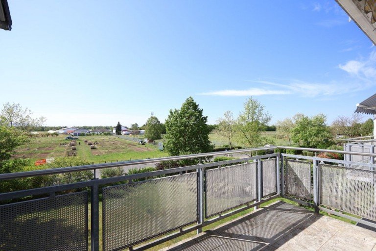 FELDRANDLAGE Griesheim Etagenwohnung Feldblick in Griesheim ...