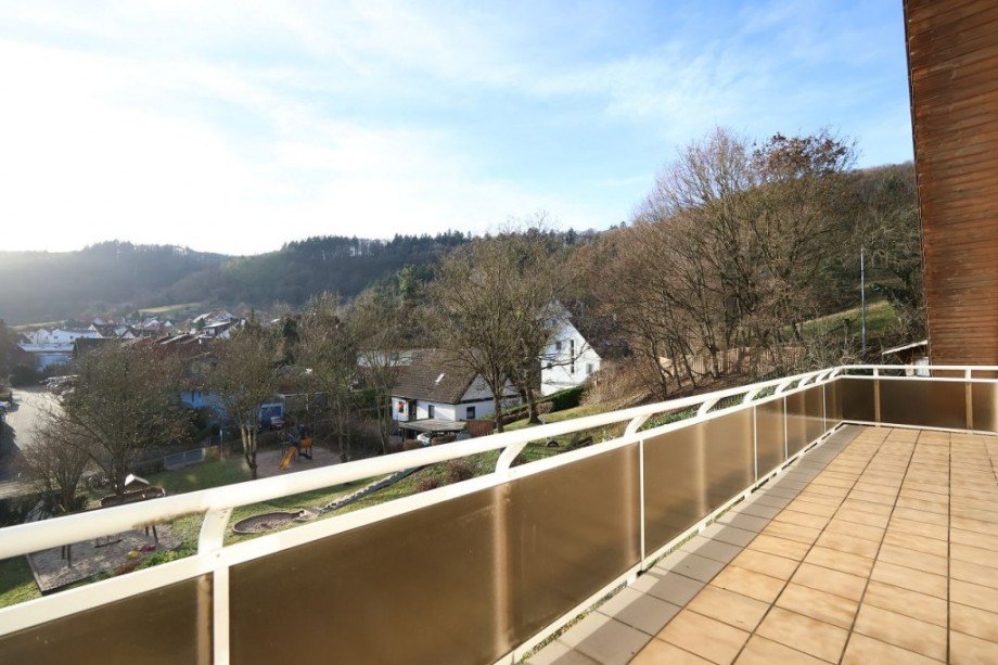 BALKON OG Mehrfamilienhaus M�hltal