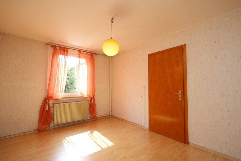 KINDERZIMMER Doppelhaush�lfte Reinheim