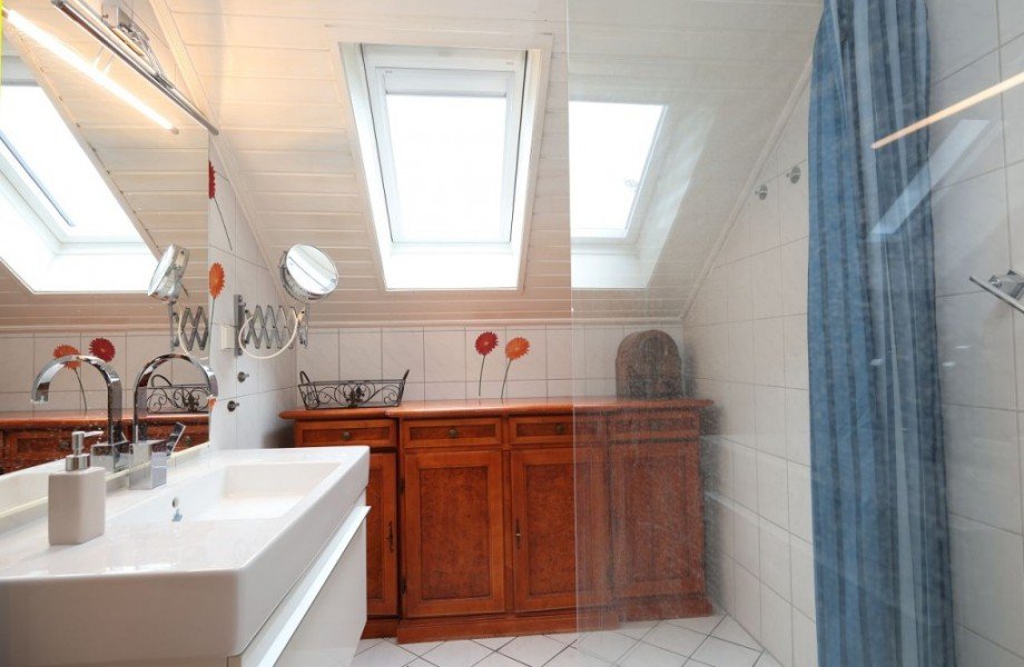 DUSCHBAD Etagenwohnung Bickenbach