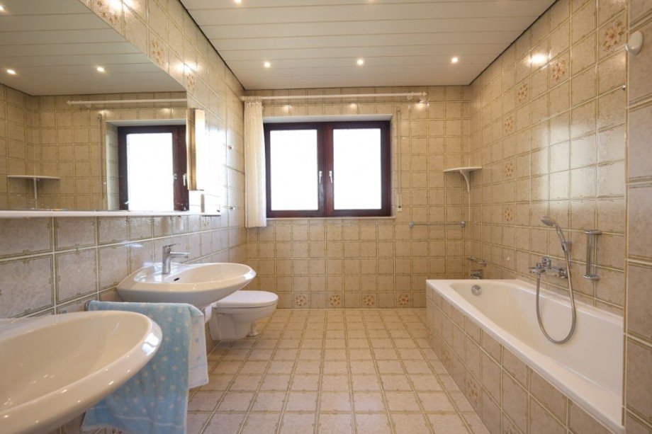 BADEZIMMER Einfamilienhaus M�hltal