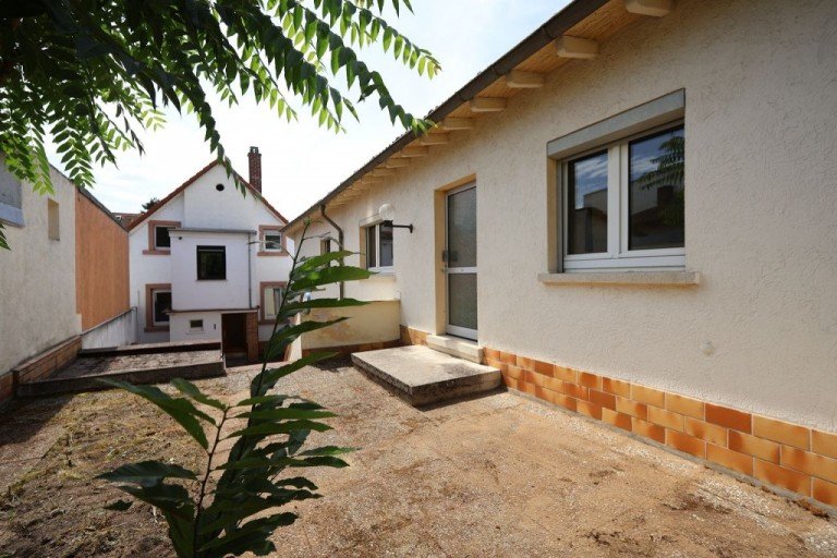 HAUS UND SEITENGEB�UDE Darmstadt Einfamilienhaus ... KIRCHBERGIDYLL ...