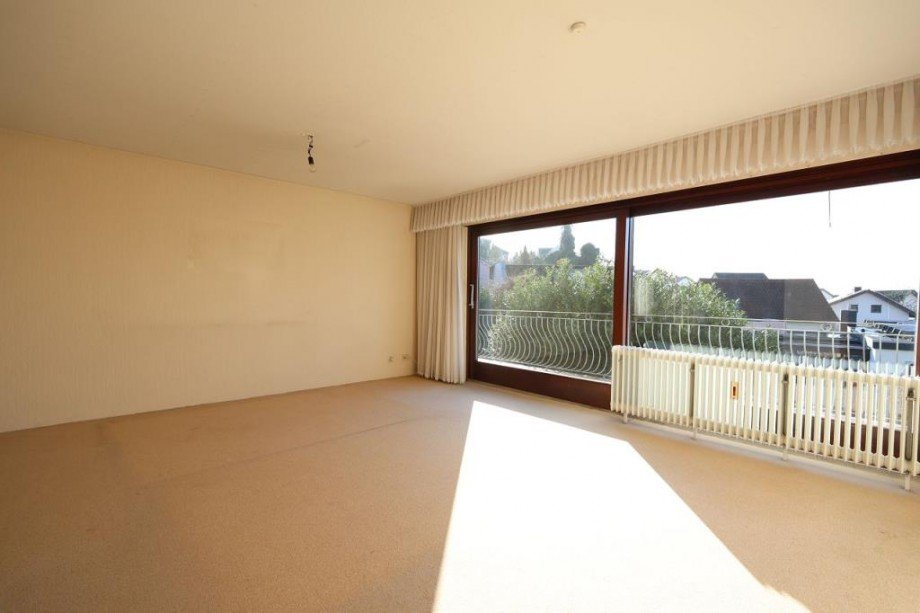 WOHNZIMMER OG Zweifamilienhaus Seeheim-Jugenheim