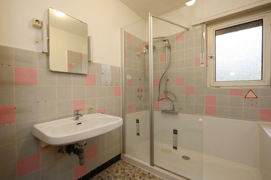 BADEZIMMER Einfamilienhaus M�hltal