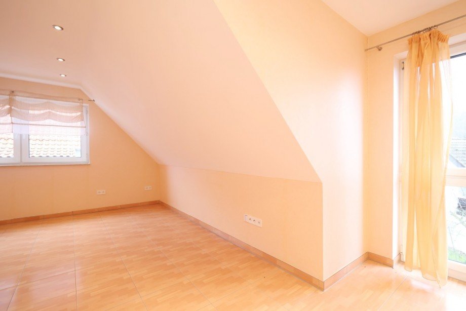 SCHLAFZIMMER Etagenwohnung M�hltal