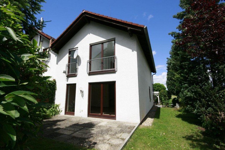 HAUSANSICHT Ro�dorf b Darmstadt Doppelhaush�lfte ZUHAUSE GEFUNDEN ...