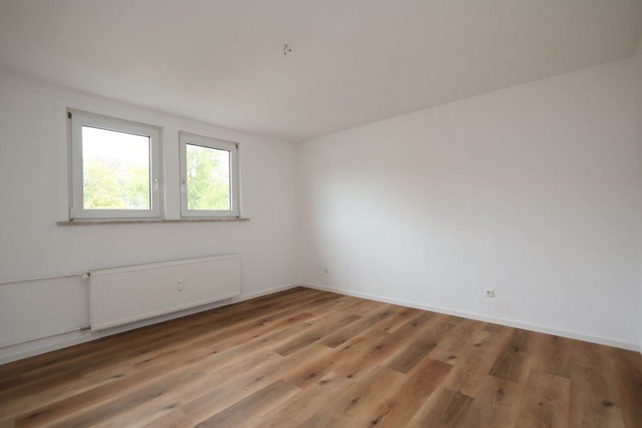 SCHLAFZIMMER Etagenwohnung Seeheim-Jugenheim