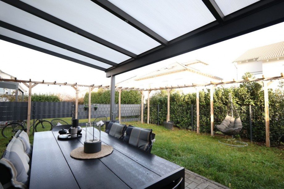 TERRASSE Doppelhaush�lfte Pfungstadt