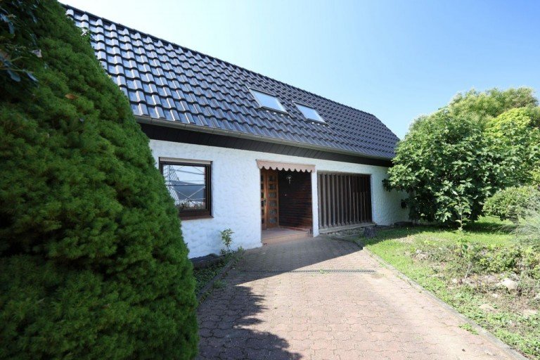 HERZLICH WILLKOMMEN Ober-Ramstadt Einfamilienhaus GARTENPARADIES