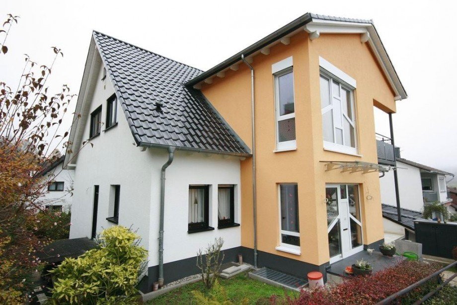 HAUSANSICHT Etagenwohnung M�hltal
