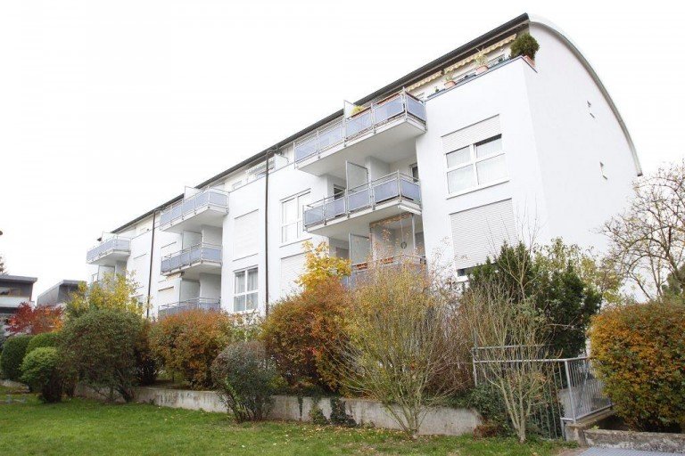 HAUSANSICHT R�CKSEITE Darmstadt Etagenwohnung Singlewohnung in Eberstadt!