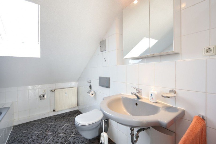 BADEZIMMER Etagenwohnung Gro�-Bieberau