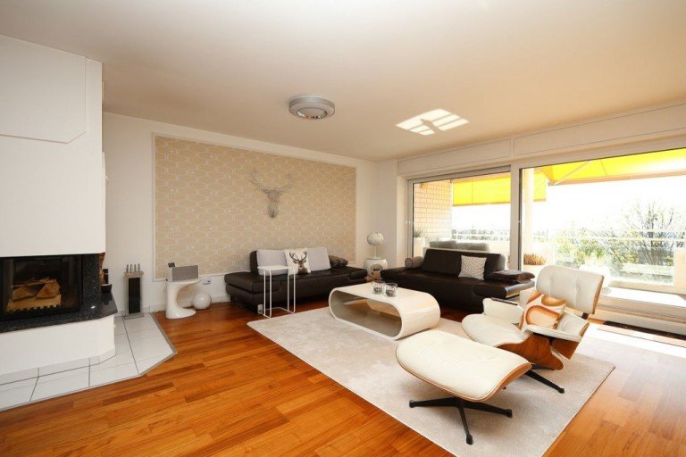 HELLER WOHNRAUM Langen Etagenwohnung AUSBLICK MIT WOW-EFFEKT, W�RMEPUMPE F�R DIE ZUKUNFT