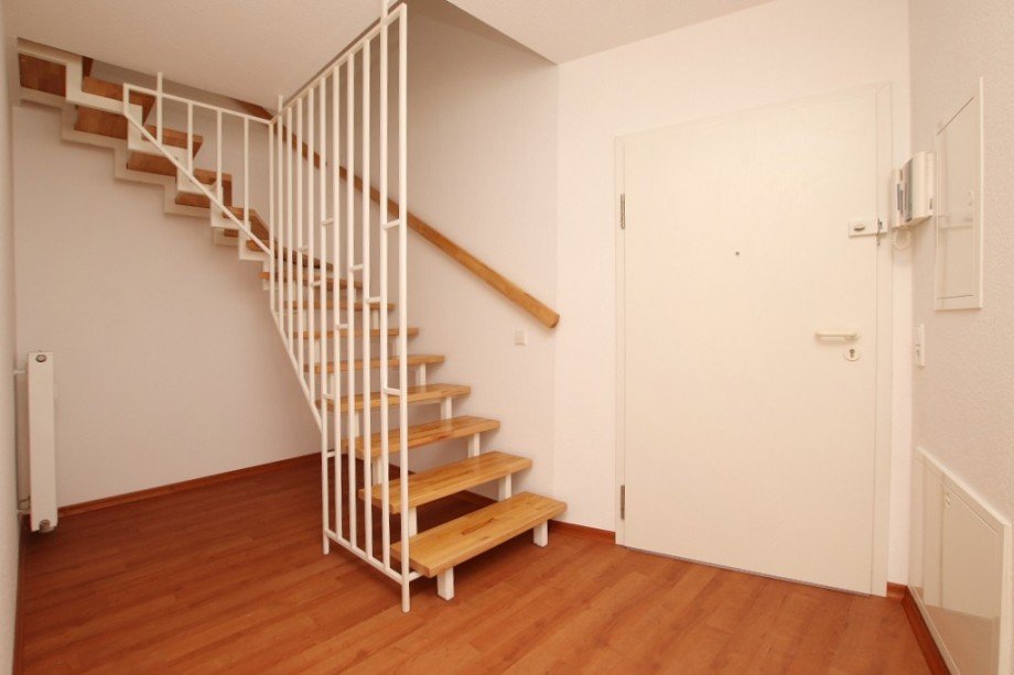 EINGANGSBEREICH Etagenwohnung M�hltal