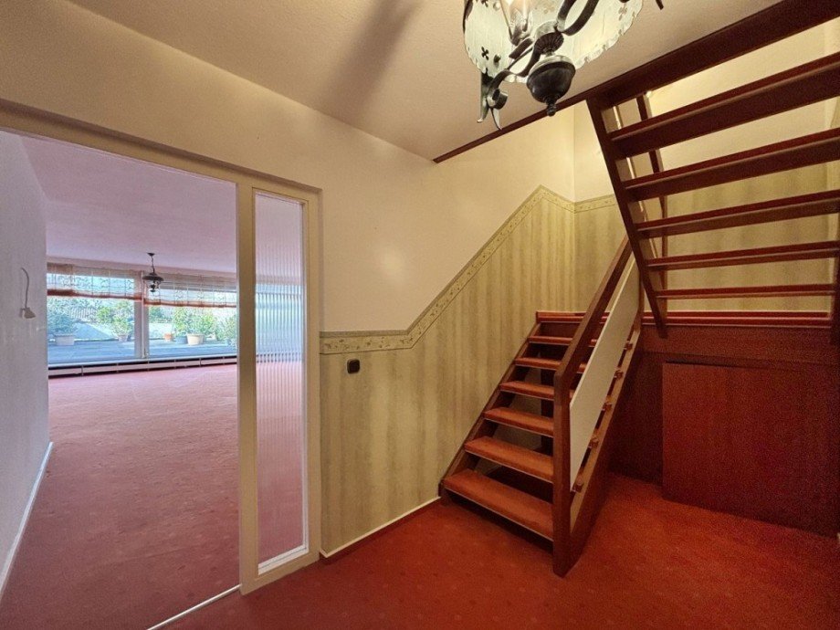 TREPPENHAUS Etagenwohnung Darmstadt