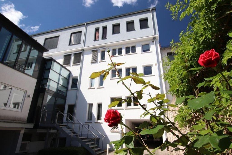 HAUSANSICHT Darmstadt Etagenwohnung Design trifft Weite!