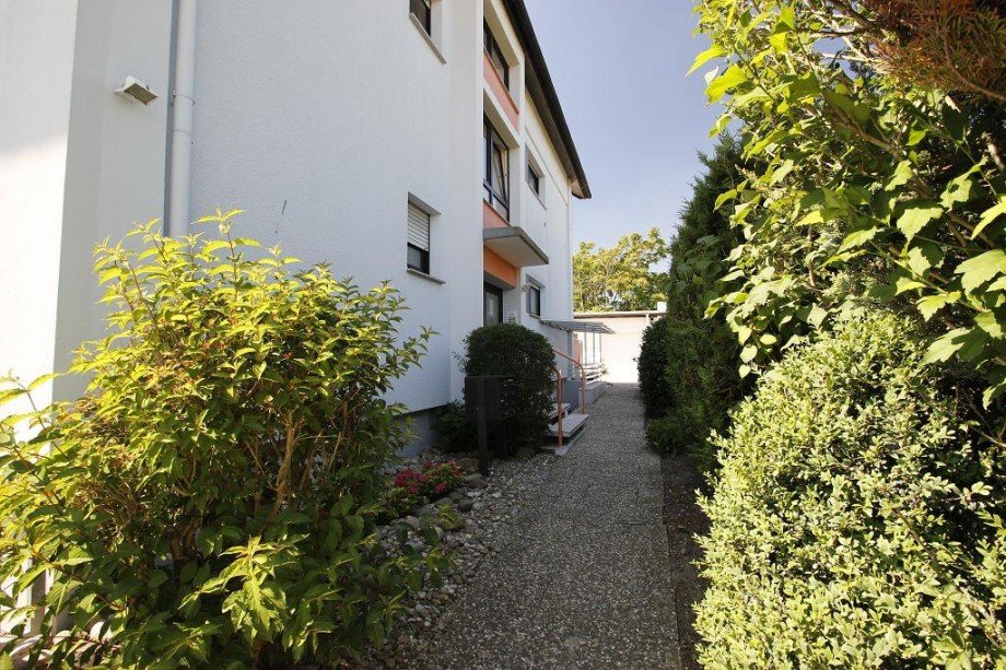 ZUGANG ZUM HAUS Etagenwohnung Pfungstadt