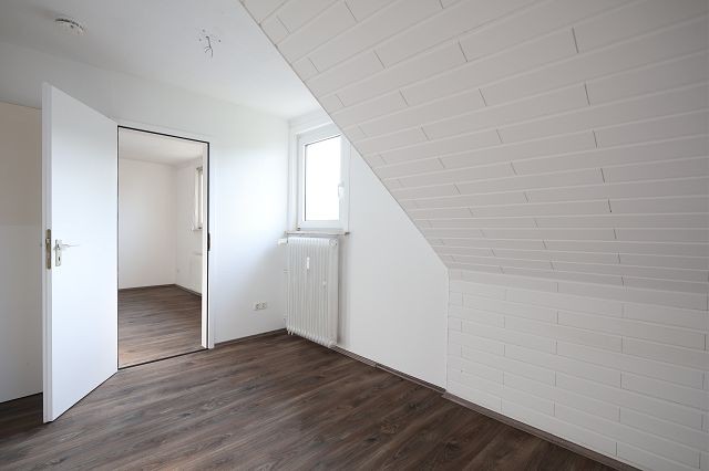 ZIMMER Etagenwohnung Seeheim-Jugenheim