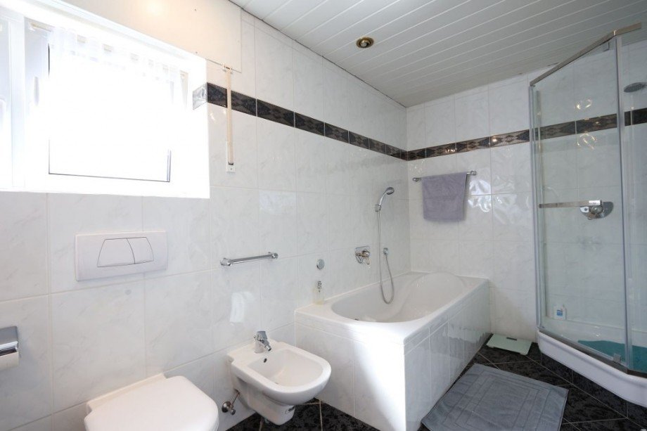 BADEZIMMER Reiheneckhaus Darmstadt