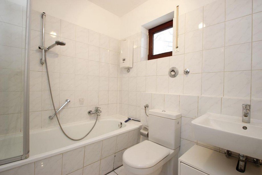 BAD Etagenwohnung Darmstadt