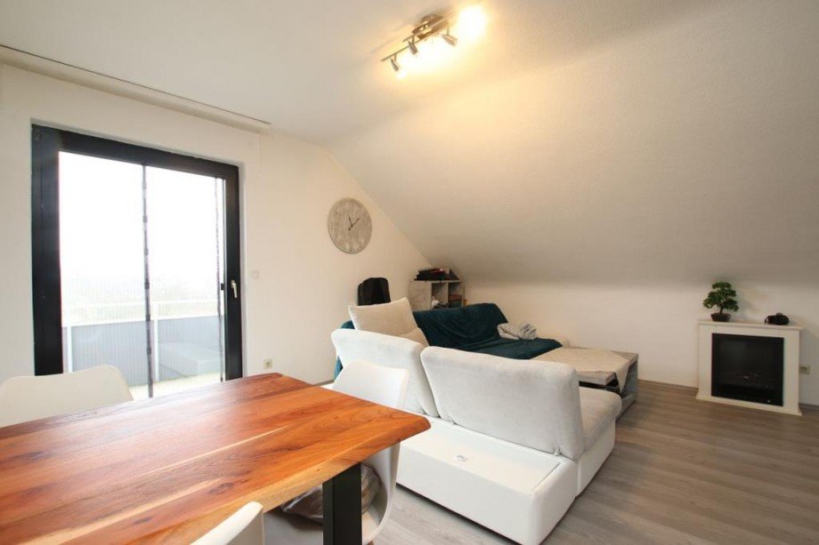 WOHN- / ESSZIMMER Etagenwohnung Pfungstadt