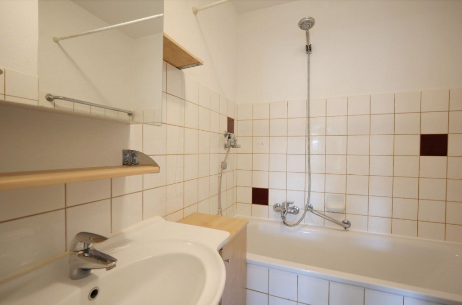 BADEZIMMER Etagenwohnung Darmstadt