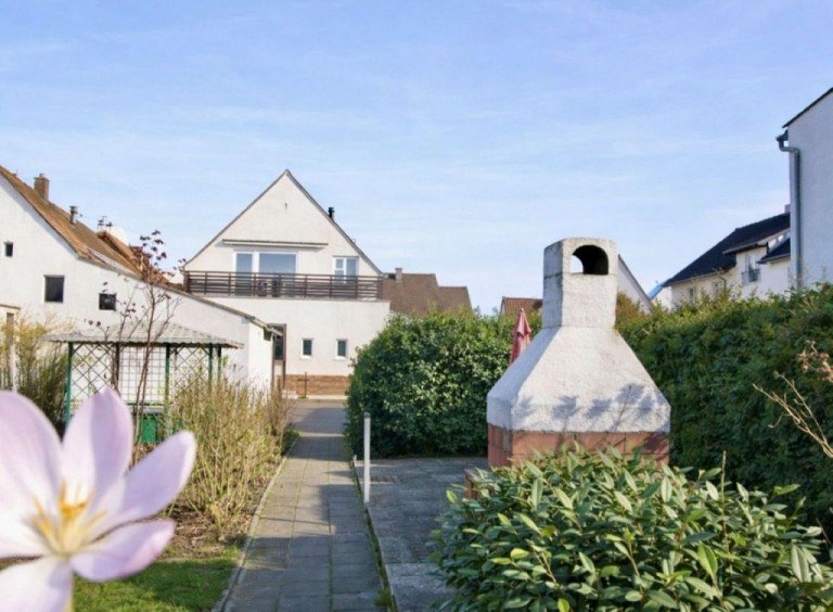 FR�HLINGSERWACHEN Griesheim Einfamilienhaus FR�HLINGSERWACHEN......