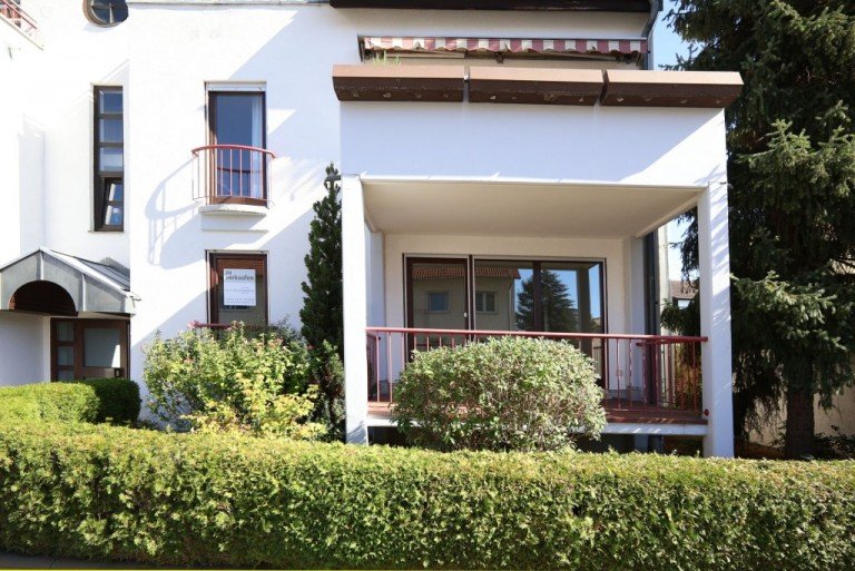 HAUSANSICHT Darmstadt Etagenwohnung ... MITTEN IM LEBEN ... AUF EINER EBENE ...