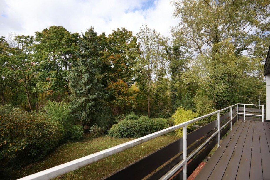BALKON MIT WALDBLICK Einfamilienhaus Darmstadt